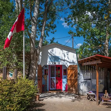 Vasilikia Mountain Farm & Retreat * Pavliani