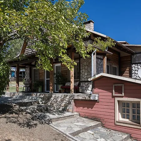 Vasilikia Mountain Farm & Retreat Landhaus